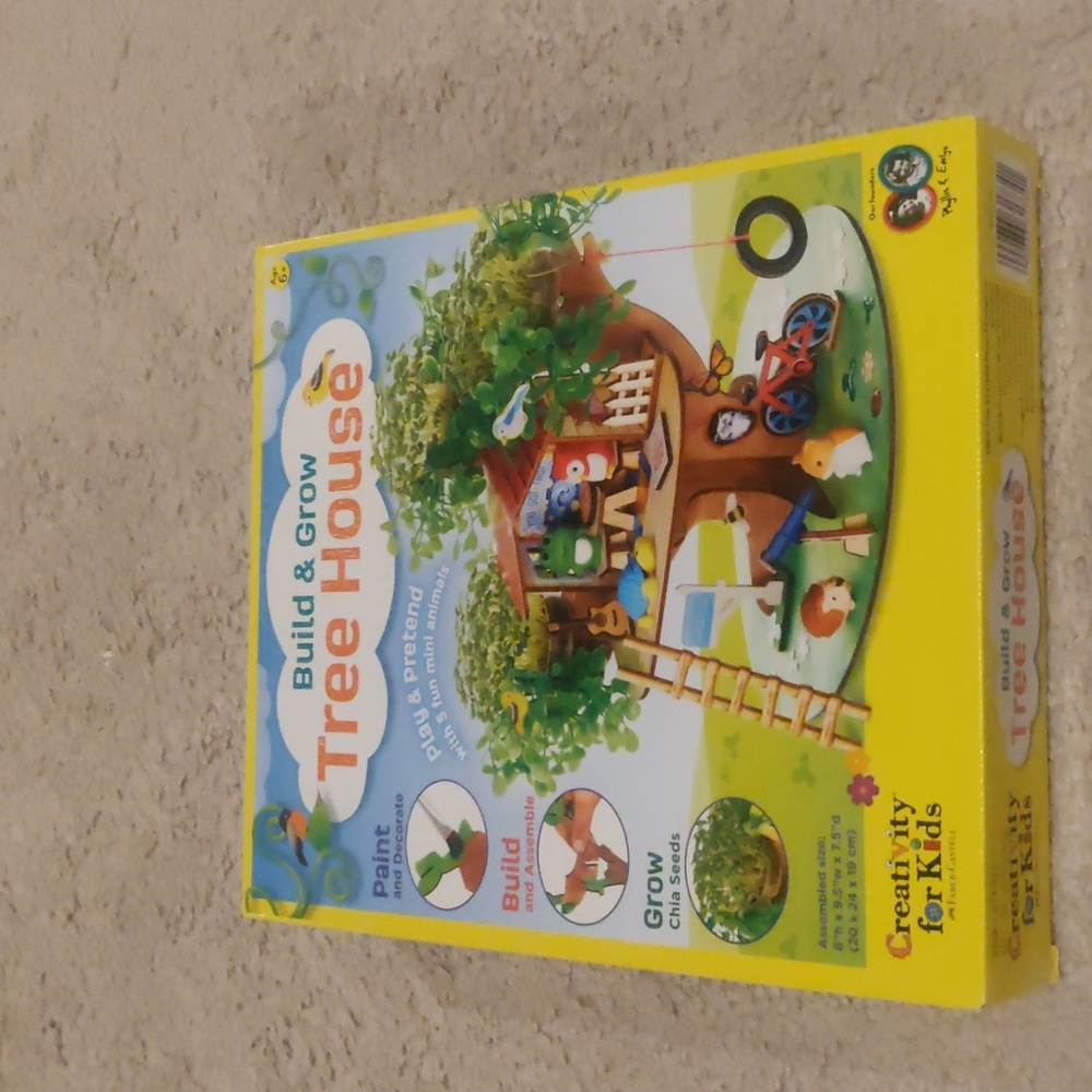 New!Creativity for Kids Build and Grow Tree House Craft Kit